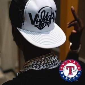 Meet your Posher, Christopher